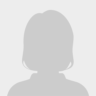 4x4-staff-placeholder-female
